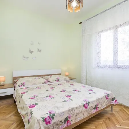 Apartment For Families With Children Vinez, Labin - 15870 Labin (Istria)